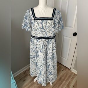 BODEN dress in the lightest fabric. Size 16/18R